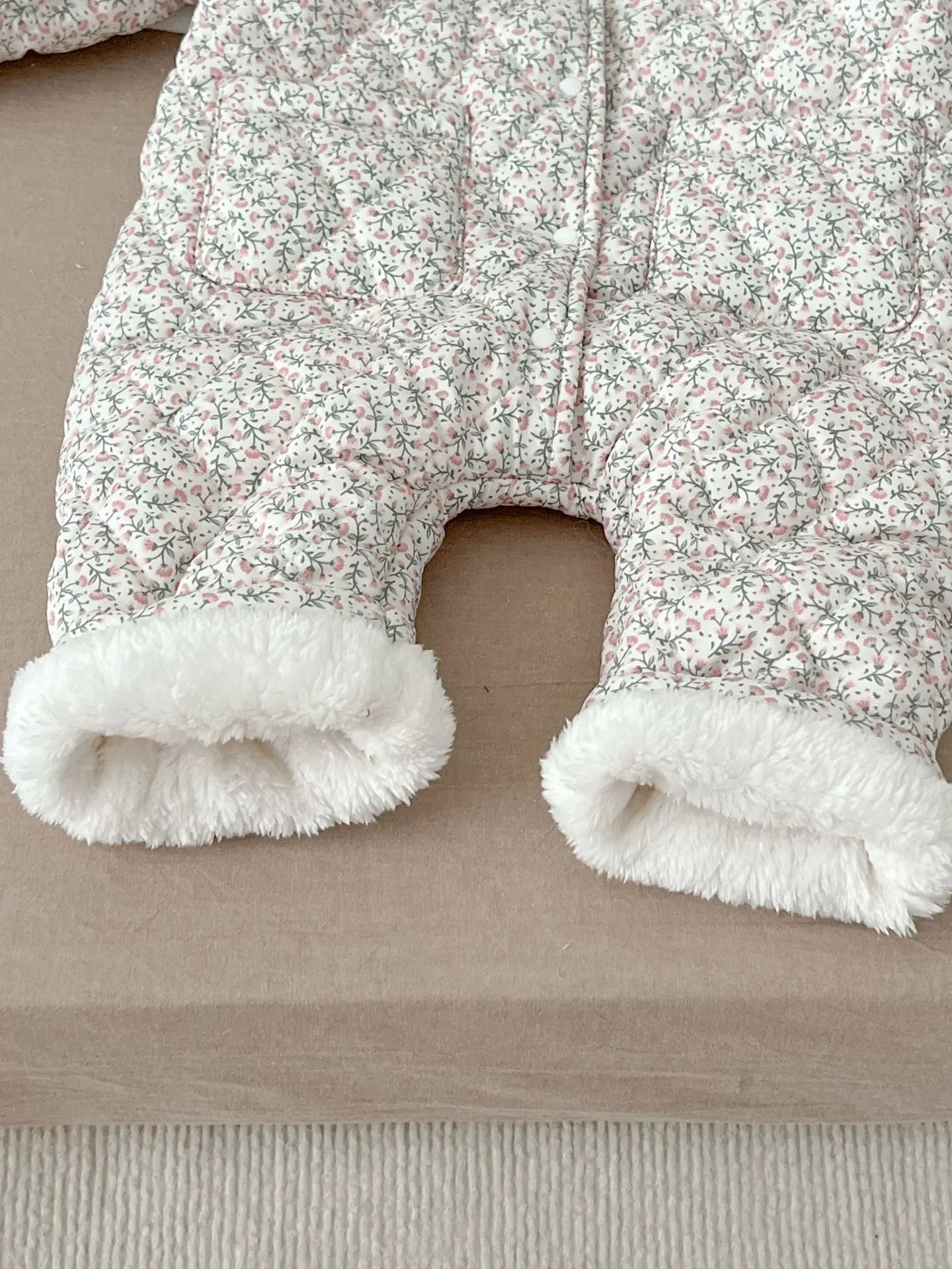 Winter New Baby Girl Warm Coat Cotton Infant Large Lapel Floral Padded Jacket Plus Velvet Thick Kids Cardigan