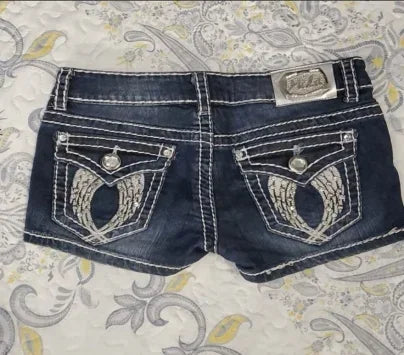 High end pocket embroidered straight leg slim fit denim shorts