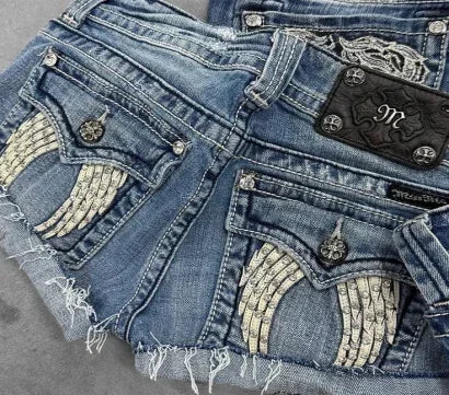 High end pocket embroidered straight leg slim fit denim shorts